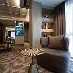 Hotel Tonight Port 4*
