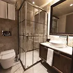 Hotel Tonight Port