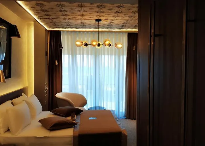 Hotel Tonight Port Istanbul