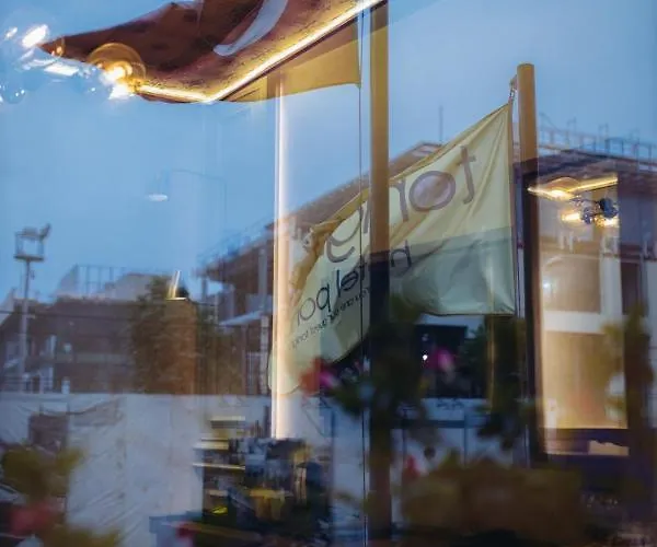 Hotel Tonight Port Istanbul