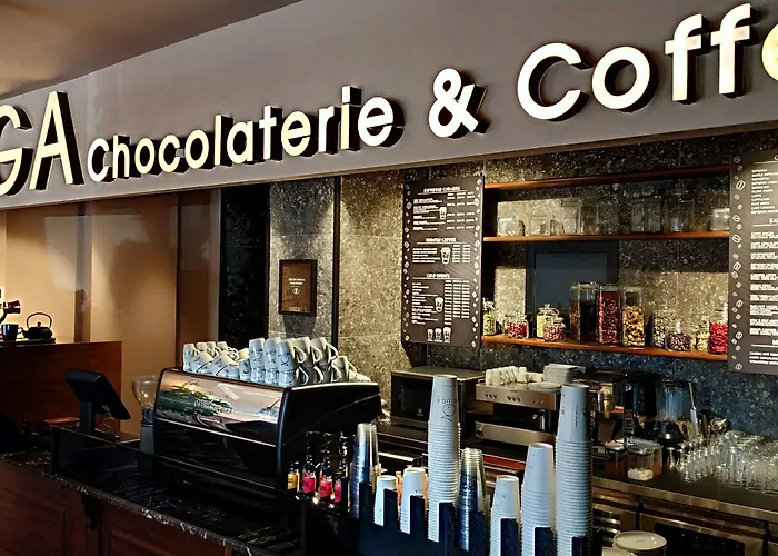 Tonight Port Hotel 4*