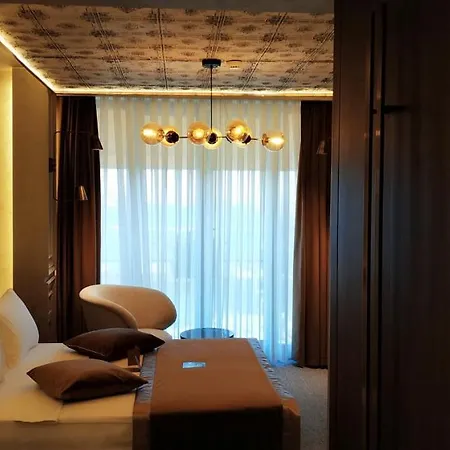 Hotel Tonight Port Istambul